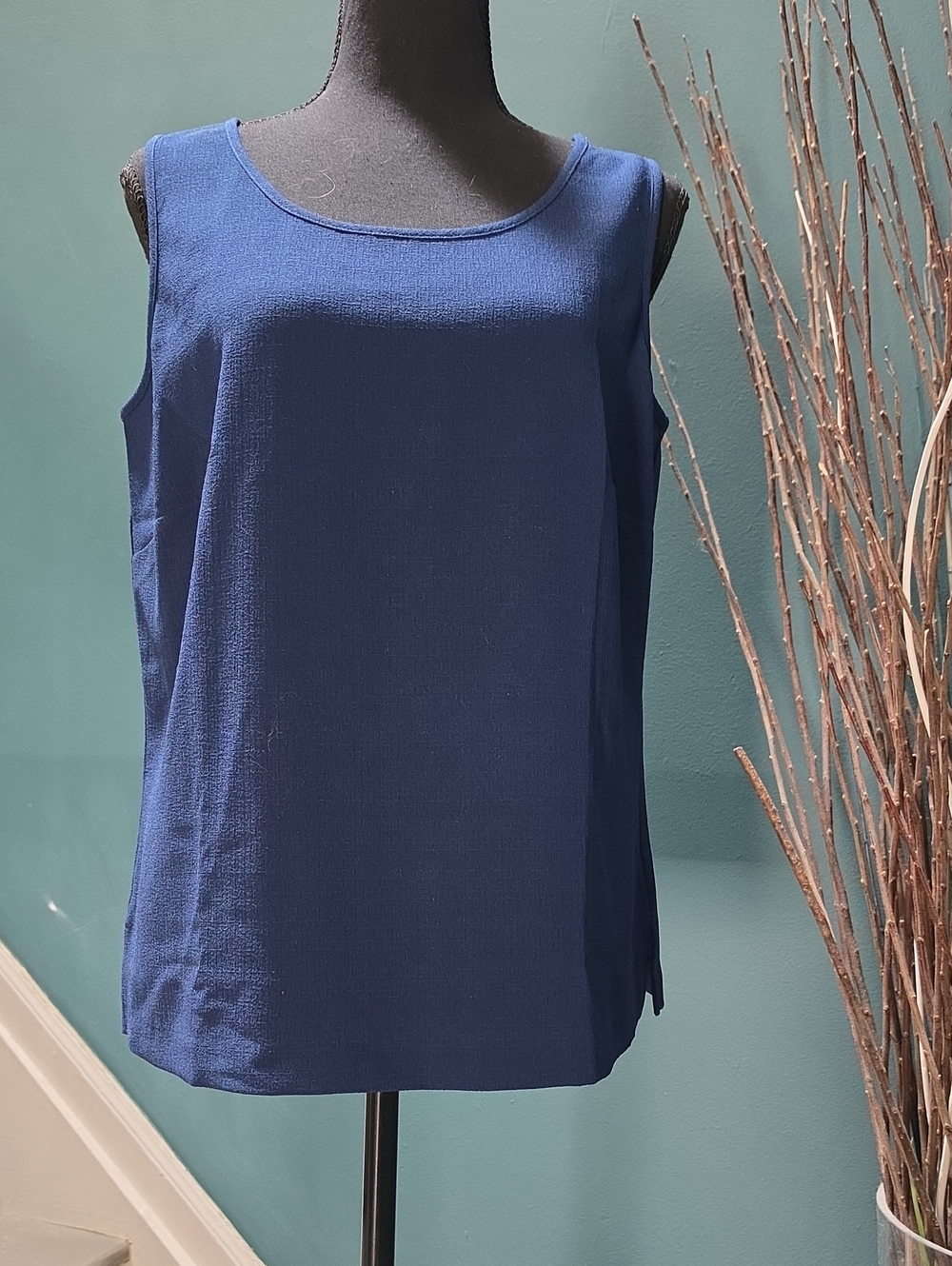 Women's Scoop Neck Navy Blue Tank Top